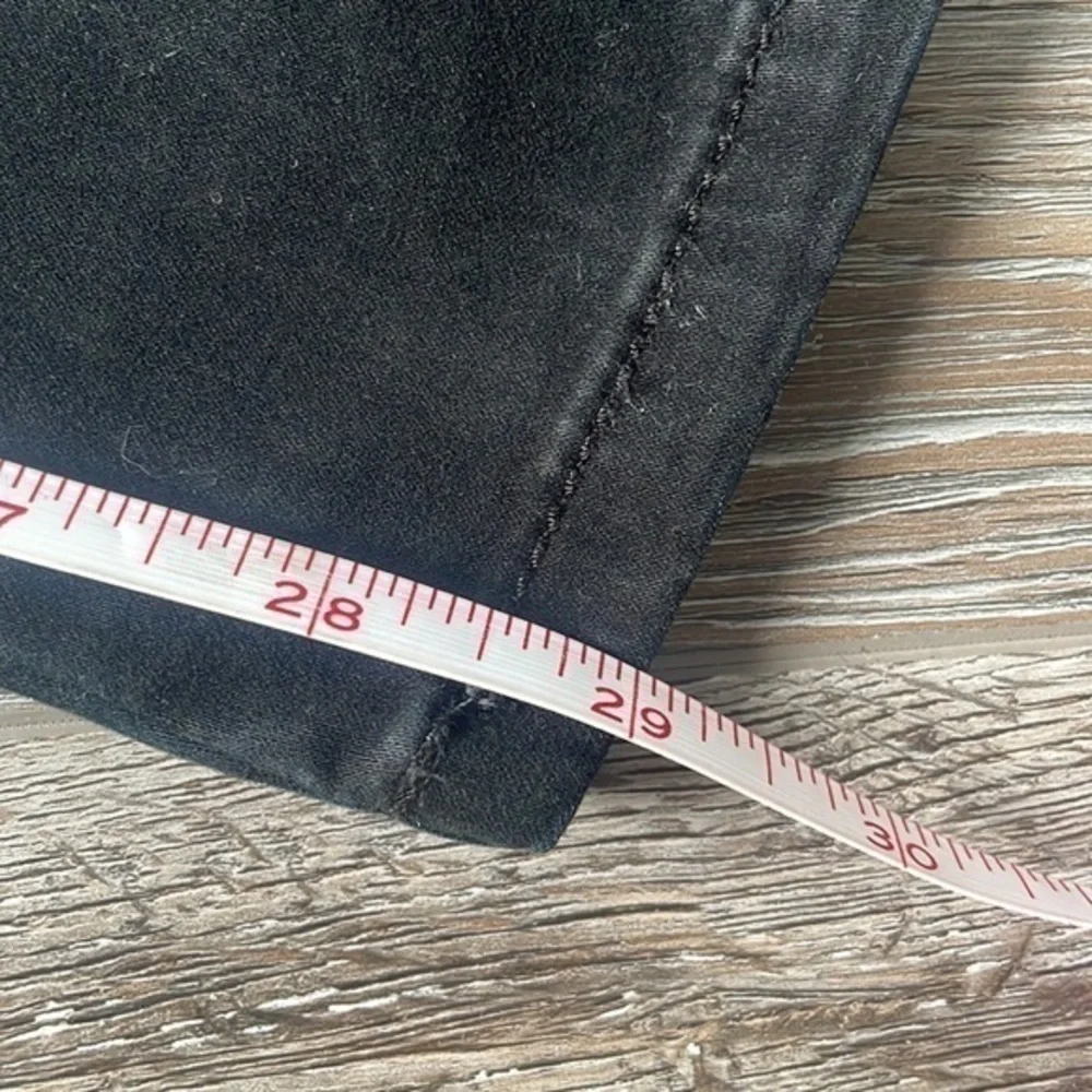 Kenneth Cole jeans size 2 black & blue denim stretch jeans 2 pairs